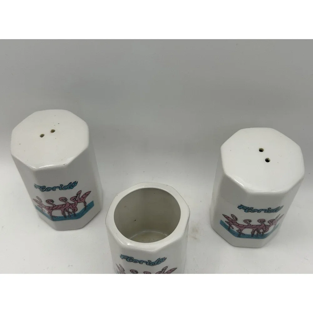 Vintage Florida Flamingo Salt Pepper Shaker Toothpick Holder Set Souvenir